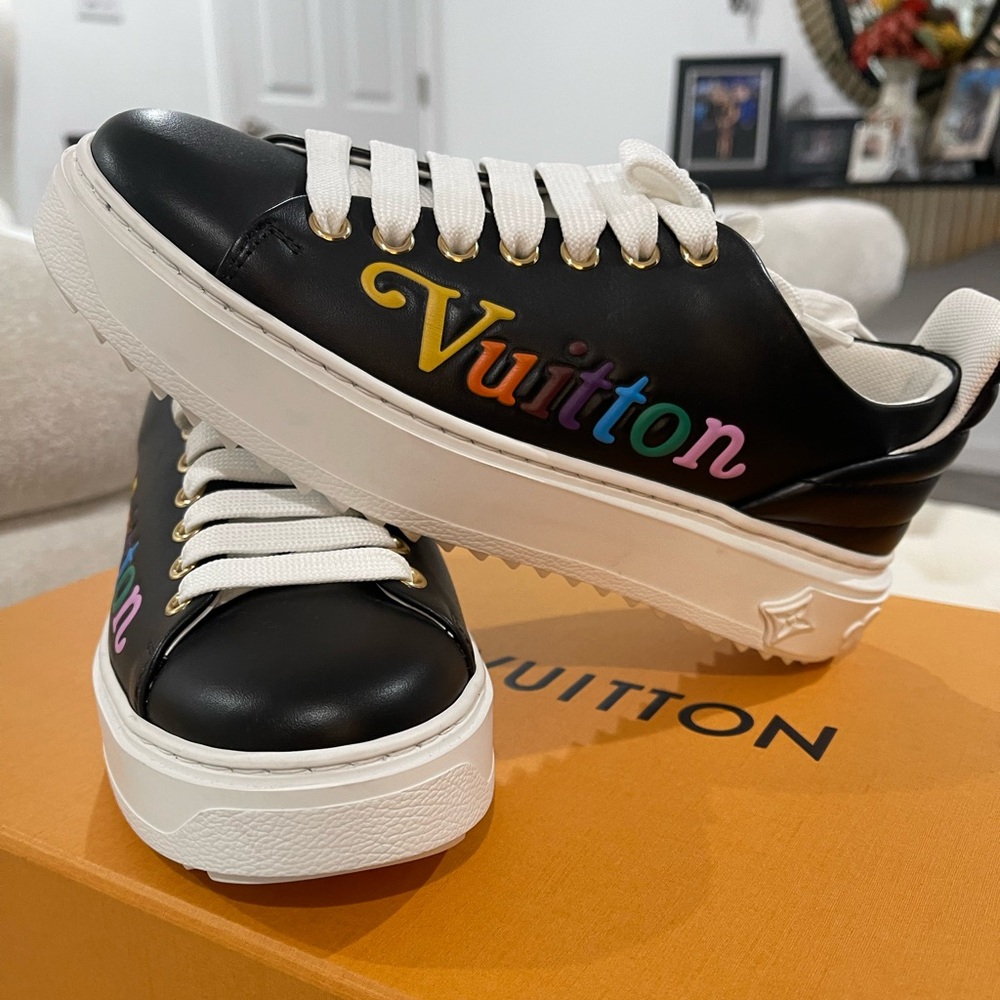 LV Time Out sneaker 💯 authentic